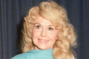 Donna Douglas Net Worth