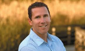 Nicholas Sparks Net Worth, Early Life, Income and Investments